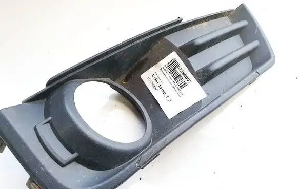 Ford Focus C-MAX Front bumper lower grill 3m51r19952ad 3m51-r19952-ad