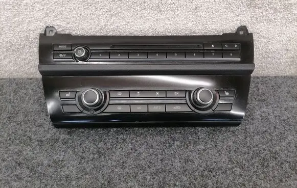 BMW 5 F10 F11 Climate control unit 9352757