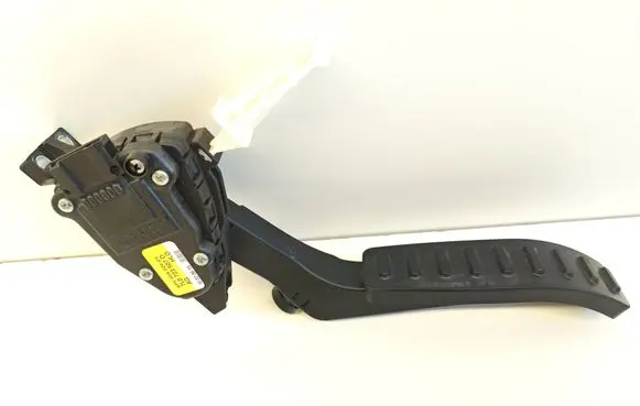 Porsche Cayenne (92A) Accelerator throttle pedal 7L0723507D 6PV00802624