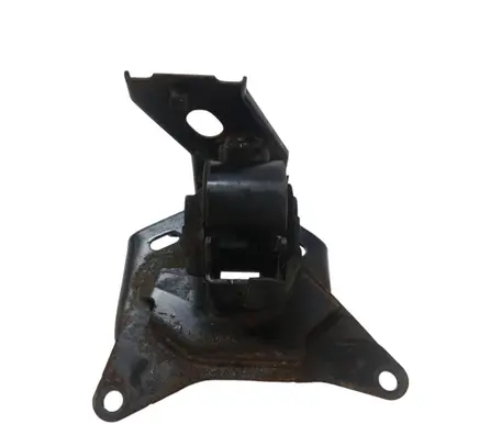 Toyota Verso-S Engine mount bracket