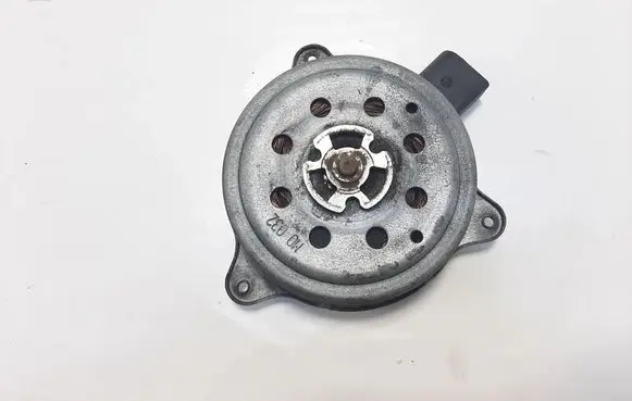 Coolant fan relay