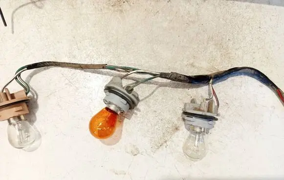 Toyota Hilux (AN10, AN20, AN30) Headlight part 