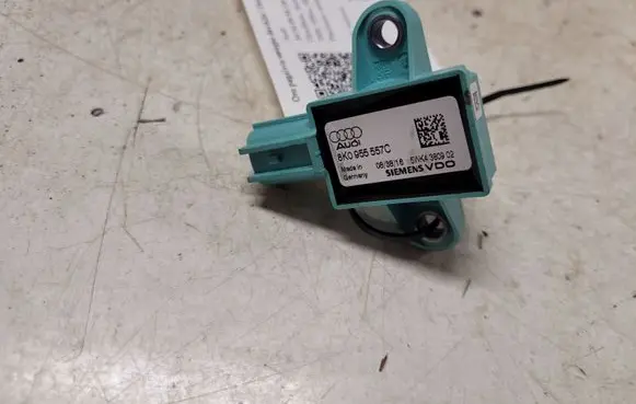 Audi A4 S4 B8 8K Airbag deployment crash/impact sensor 8K0955557C