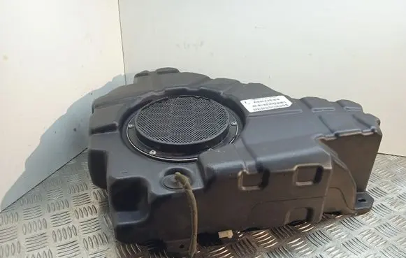 Jeep Grand Cherokee Subwoofer speaker 05064610ACA