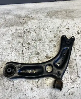Skoda Octavia Mk3 (5E) Front lower control arm/wishbone