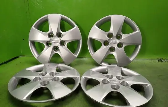 KIA Ceed Original wheel cap 529601H000