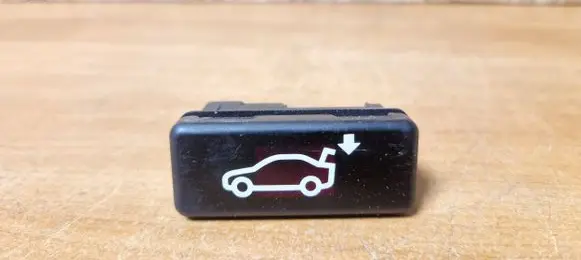 BMW 7 E65 E66 Tailgate/boot open switch button 8375580