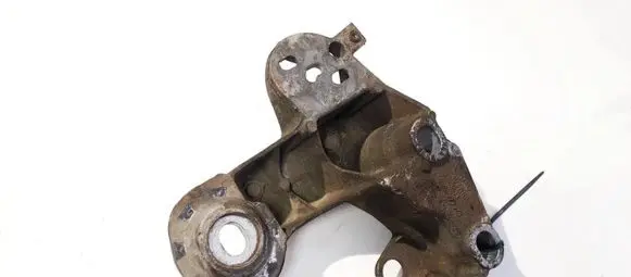 Audi A6 S6 C5 4B Engine mounting bracket 4b0199352b