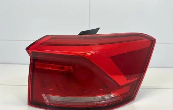 Volkswagen T-Roc Rear/tail lights 2GA945096