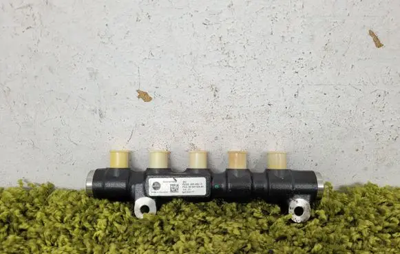 Citroen C4 I Fuel main line pipe 9654592680