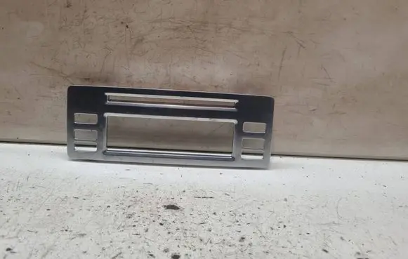 Volvo S80 Radio/GPS head unit trim 1303415