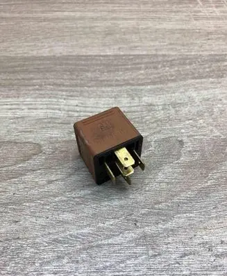 Opel Vectra B Other relay 0332209136 90491314