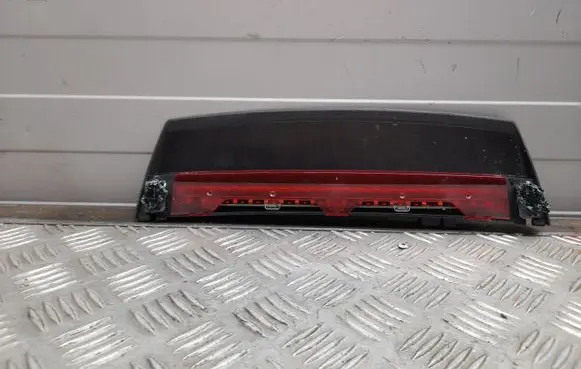 Audi A8 S8 D4 4H Third/center stoplight 4H0945097A