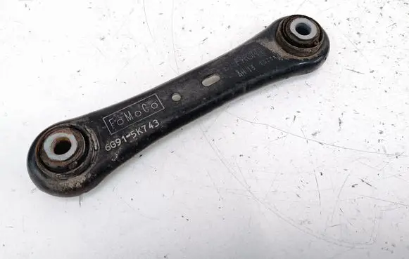 Rear control arm