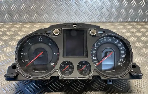 Volkswagen PASSAT B6 Speedometer (instrument cluster) A2C53042108 A2C53117394