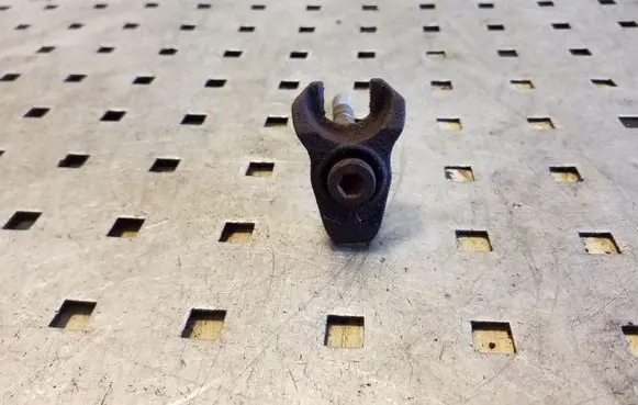 Mitsubishi Outlander Fuel Injector clamp holder