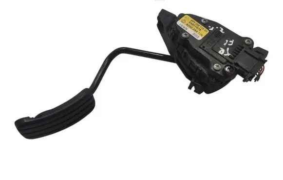 Opel Vivaro Accelerator throttle pedal 8200289176