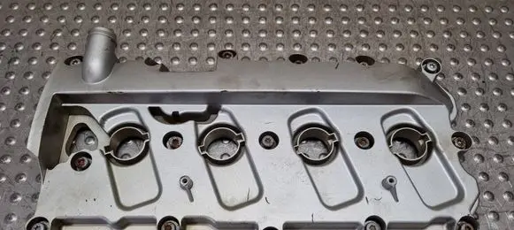 Audi Q7 4L Rocker cam cover 079103472AF
