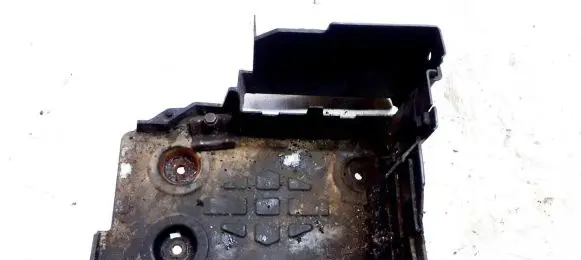 Battery box tray