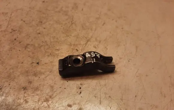 Opel Astra H Fuel Injector clamp holder K29