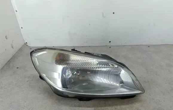 Skoda Fabia Mk2 (5J) Headlight/headlamp 