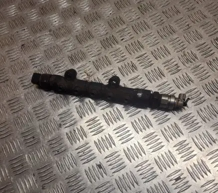 Toyota Avensis T250 Fuel main line pipe