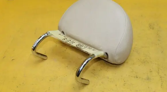 Mercedes-Benz E W211 Rear seat headrest 