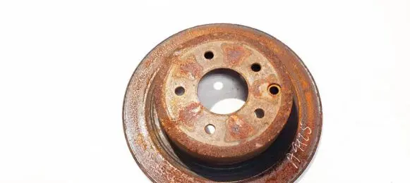 Nissan Qashqai Rear brake disc neventiliuojamas