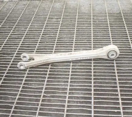 Maserati Quattroporte Rear upper control arm/wishbone 69573