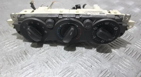 Ford Focus Climate control unit 3M5T19980AD