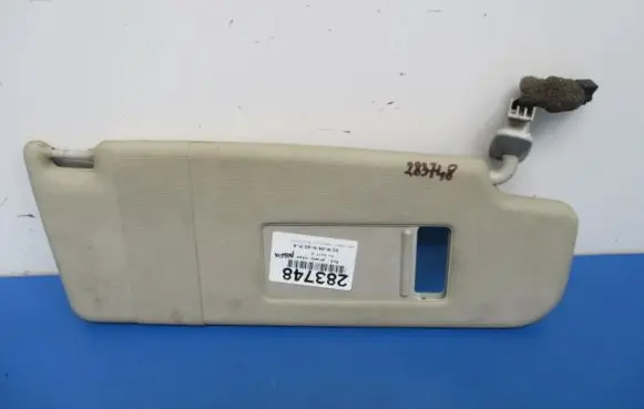 Volkswagen Golf IV Sun visor
