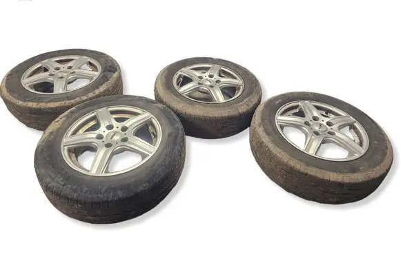 Hyundai i30 R15 alloy rim 1234