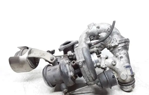 Mercedes-Benz E W212 Turbo A6510902880 A6510904580