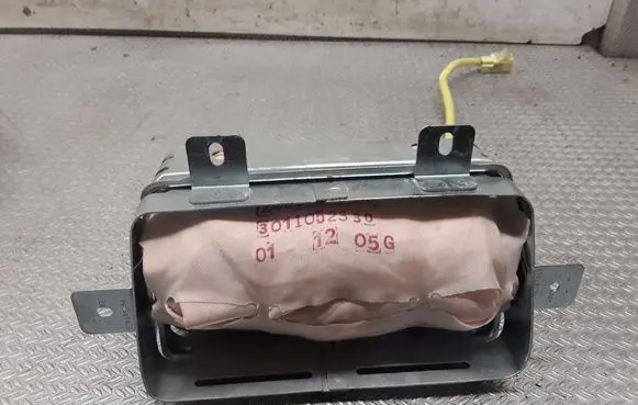 Subaru B9 Tribeca Passenger airbag 00XS13