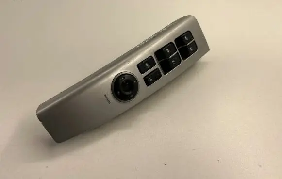 Hyundai Santa Fe Electric window control switch 935702b000s4
