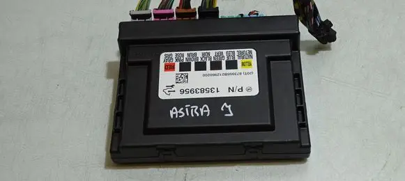 Opel Astra J Central body control module 13583956