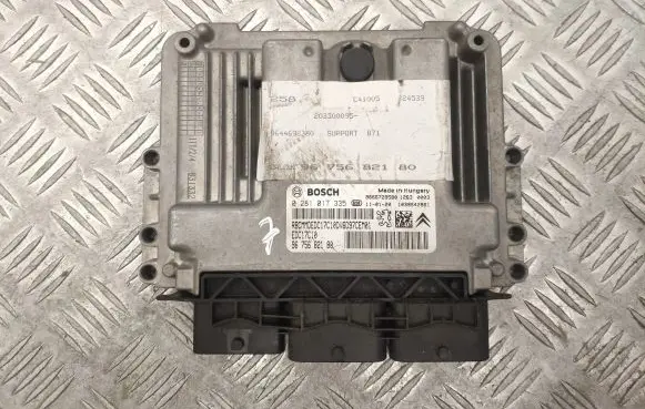 Citroen C4 I Engine control unit/module 9675682180