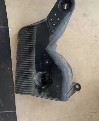 Peugeot Traveller Fuel tank bottom protection 9816482080
