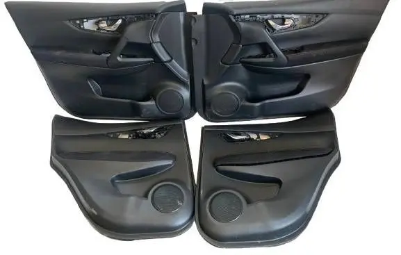 Nissan Qashqai Front door card panel trim