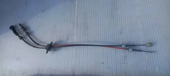 Hyundai Accent Gear shift cable linkage