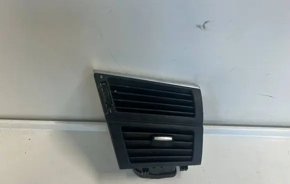 BMW X5 E70 Dashboard side air vent grill/cover trim 716180304