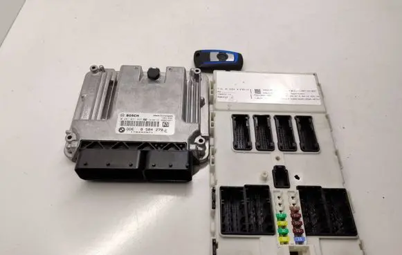 BMW 4 F36 Gran coupe Engine control unit/module 8584279 0281031637 170442871