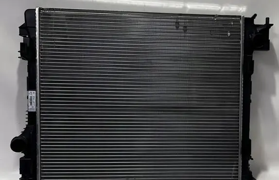 Nissan Qashqai Coolant radiator 214107399R