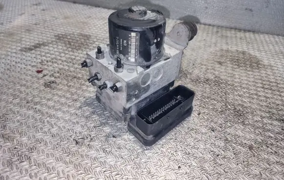 Volkswagen Transporter - Caravelle T5 ABS Pump 7E0614517