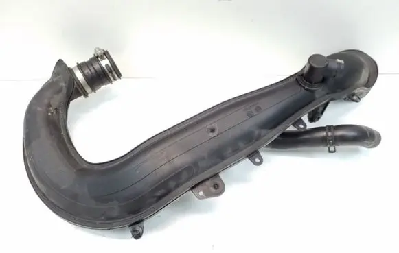 Ford Fusion II Intercooler hose/pipe DS739C623G