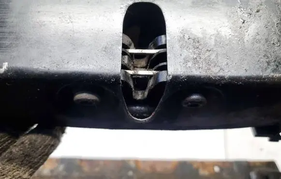 Skoda Octavia Mk2 (1Z) Engine bonnet/hood lock/catch 