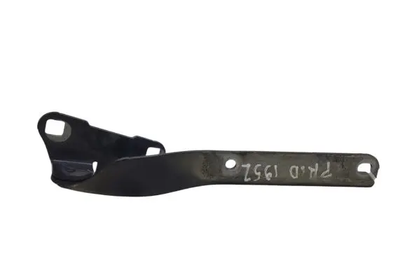 Engine bonnet/hood hinges