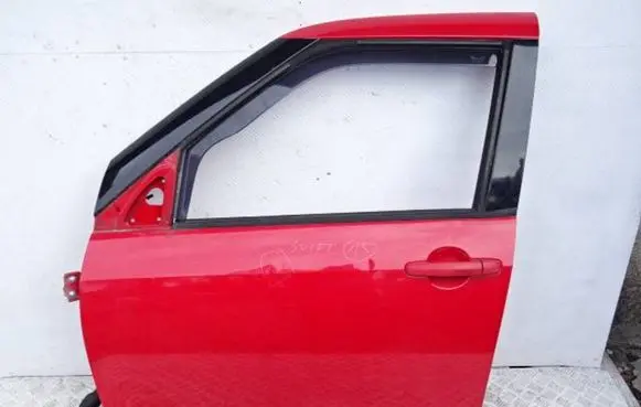 Suzuki Swift I Front door