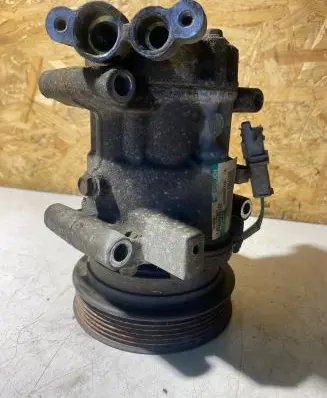 Nissan NV200 Air conditioning (A/C) compressor (pump) 92600AZ74A 689206162