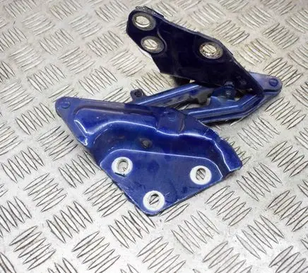 Volkswagen Touareg I Engine bonnet/hood hinges 7L6823302